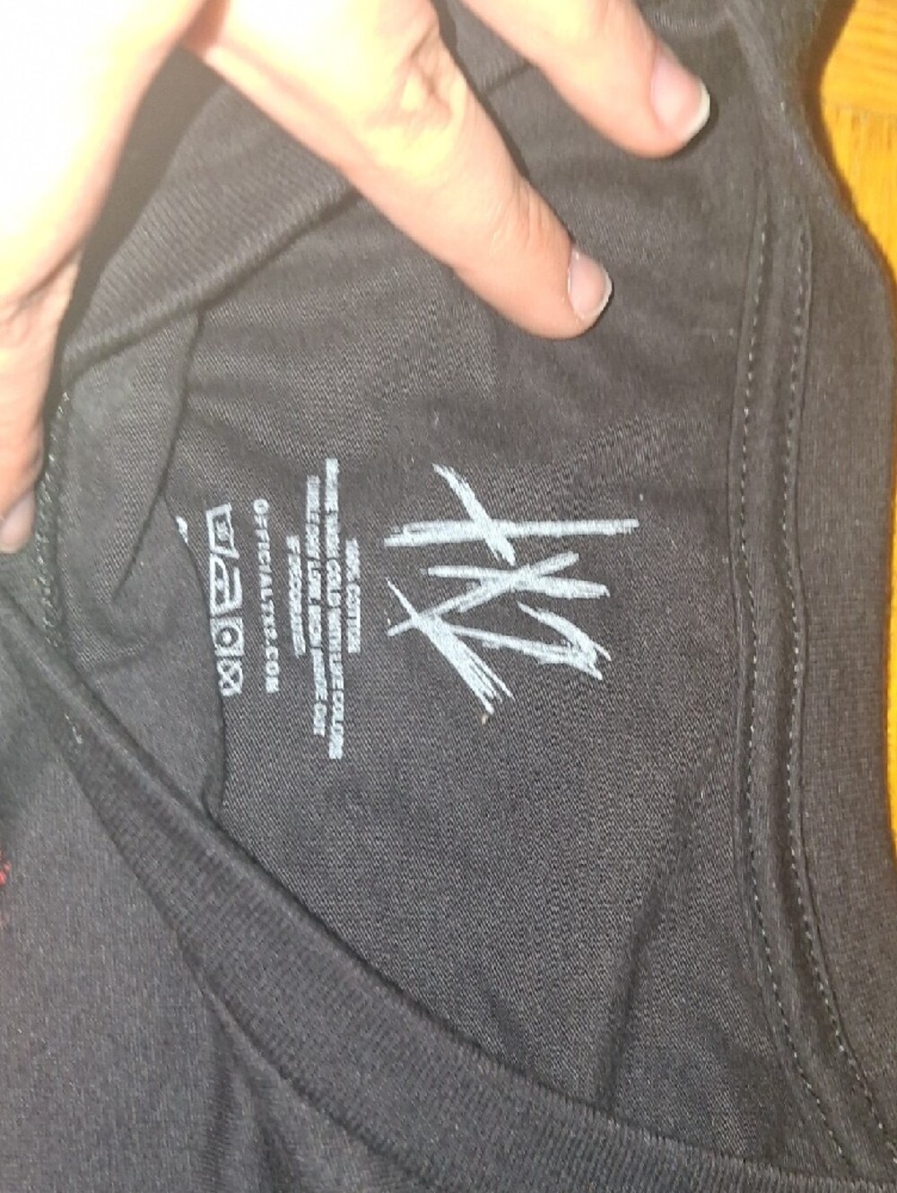 Signed authentic TX2 band Tee - Picture 4 of 4